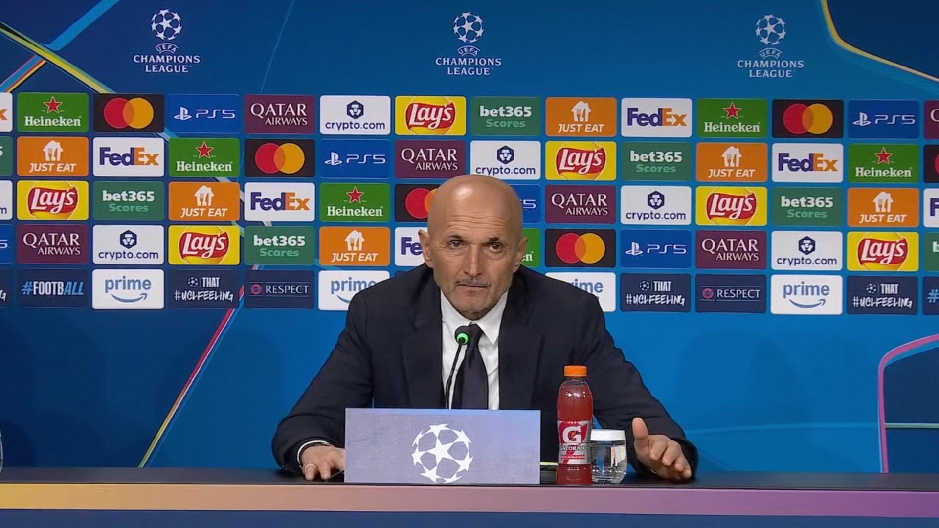 半岛体育注册网址-斯帕莱蒂：和球迷争执？只要有人传球失误他就喊让我换人